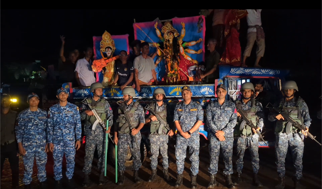 Bangladesh Navy and Coast Guard personnel monitor the Mongla and Pashur River points, providing unprecedented security as devotees immerse Durga idols during Sharadiya Durga Puja. Photo: V7N
